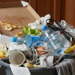 Descarte correto: 3 erros de reciclagem que você pode estar cometendo (e como corrigir já!)